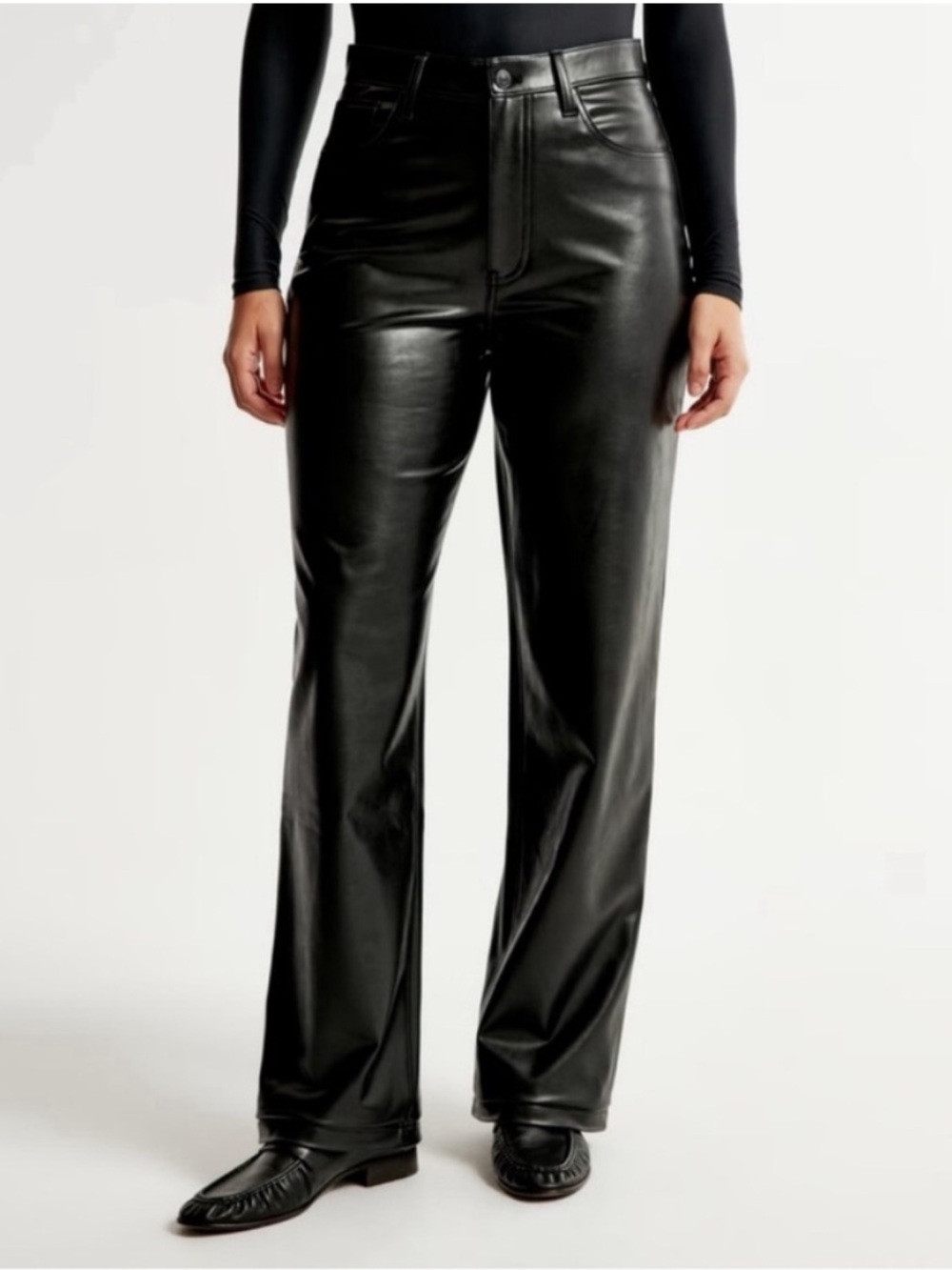 Abercrombie & Fitch Black Curve Love The 90’s Straight Ultra High Rise Vegan